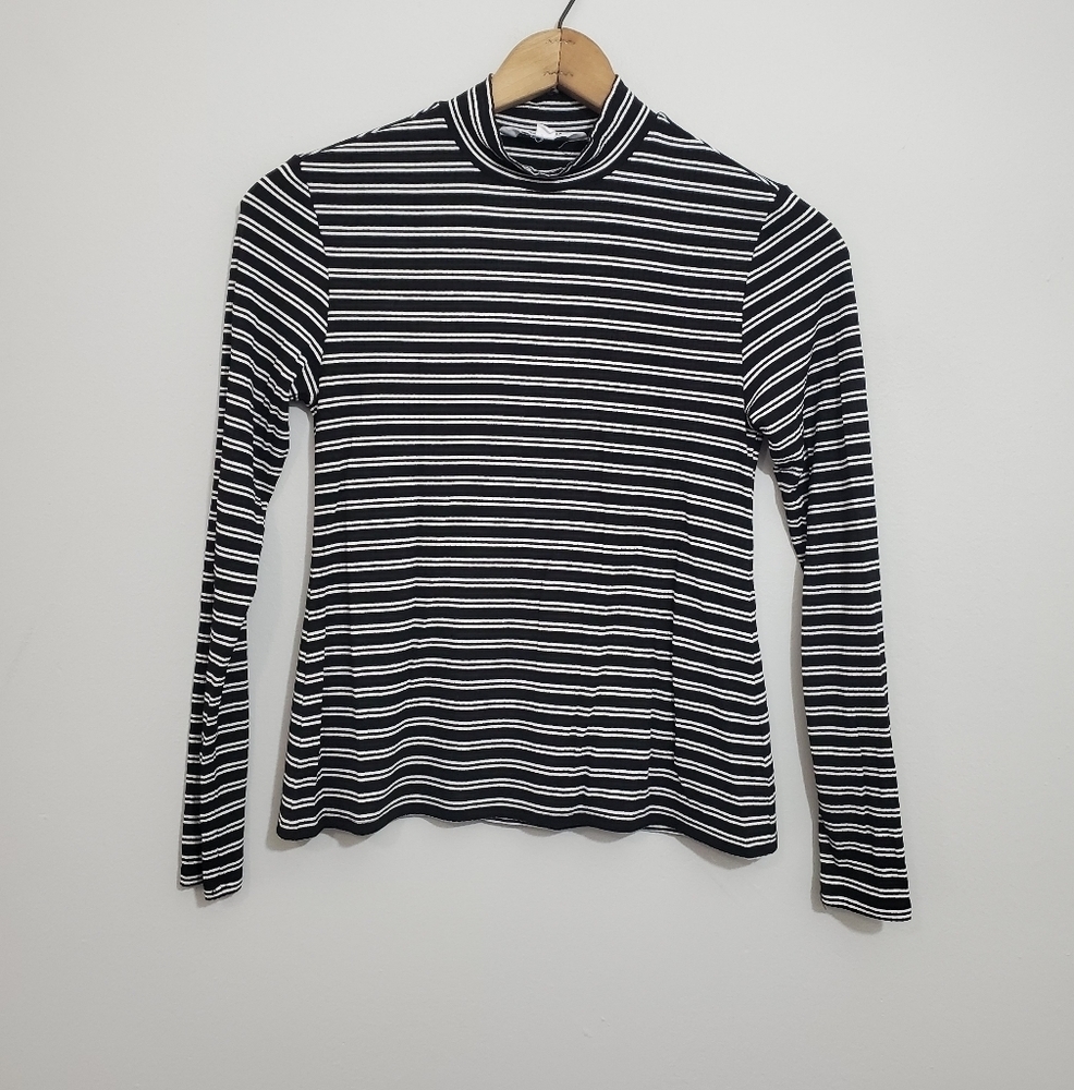 BB Dakota Black/White Striped Turtleneck Top